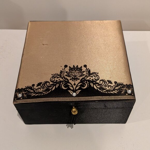 Decorative Storage/Gift Box - Picture 1 of 5